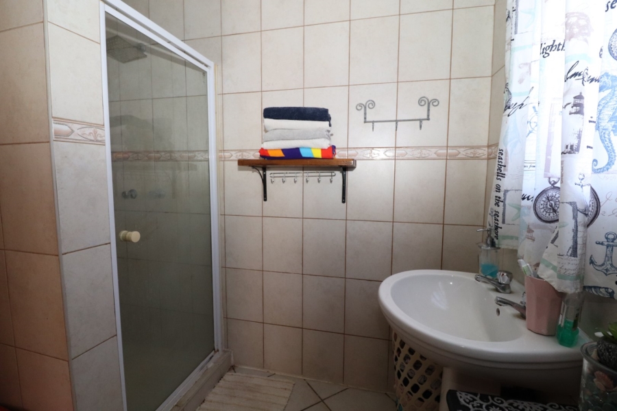 To Let 3 Bedroom Property for Rent in La Hoff North West